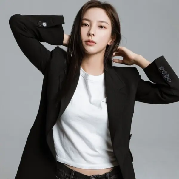 SadPlug2236의 신수현한테 돈을 빌렸다?.