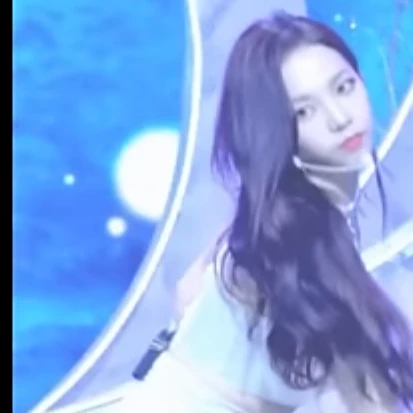 여친 카리나