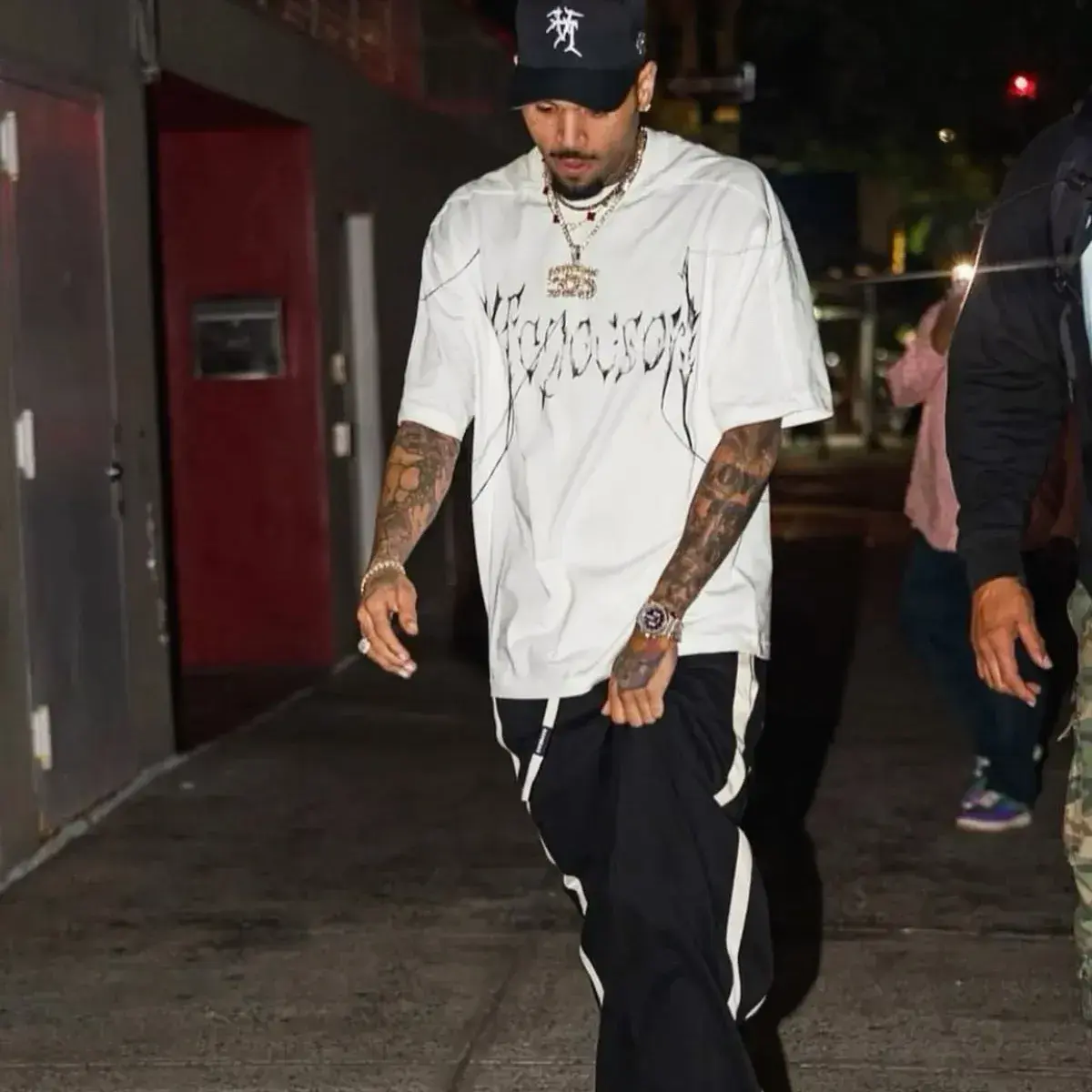 QuirkySand5693의 Chris Brown