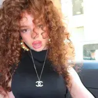 BadSheep2667의 Elara Vasileiou