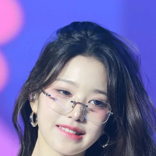강연아