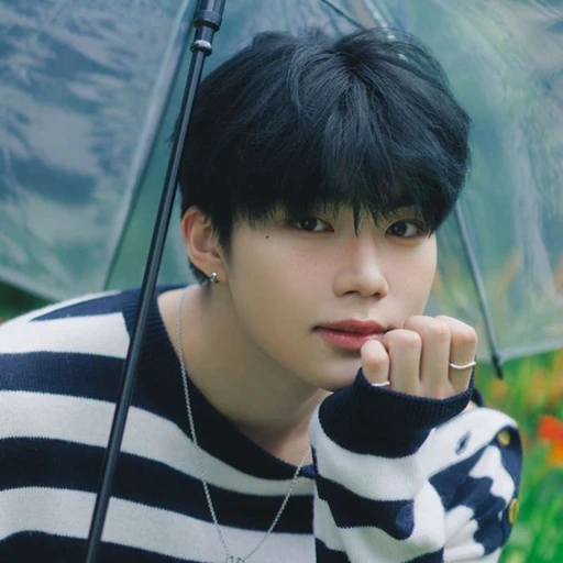 박건욱
