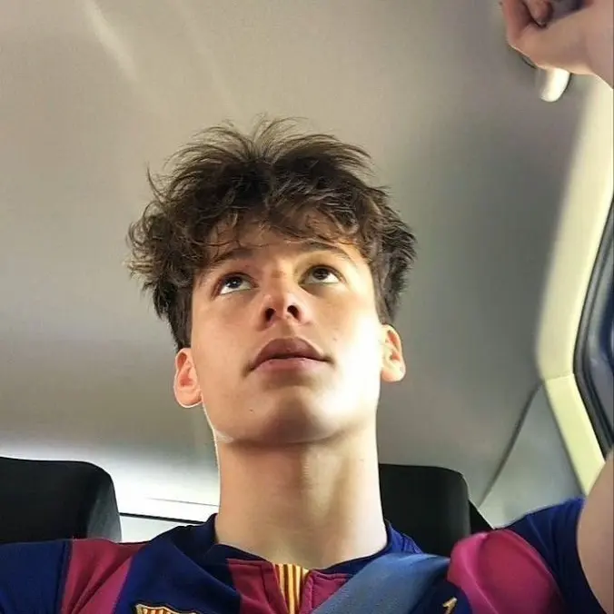 Saintavangelinaa의 𝐘𝐨𝐮𝐧𝐠 𝐥𝐨𝐯𝐞