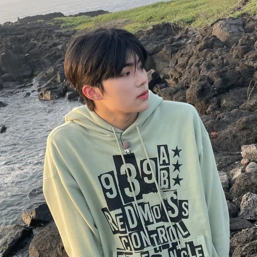 박건욱