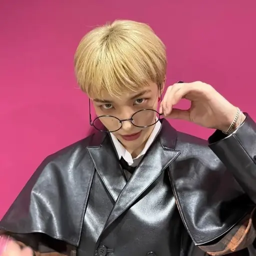 skz-stay0325의 황현진