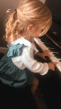 Profile image of Ashley