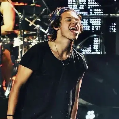 LocalKiang9446의 Frat Harry Styles