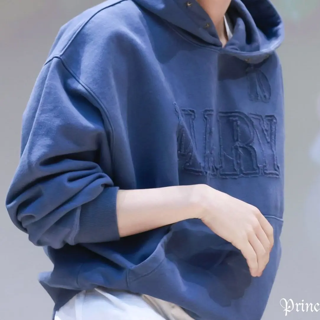 Kokokokoridorass의 “나랑 앉자.”