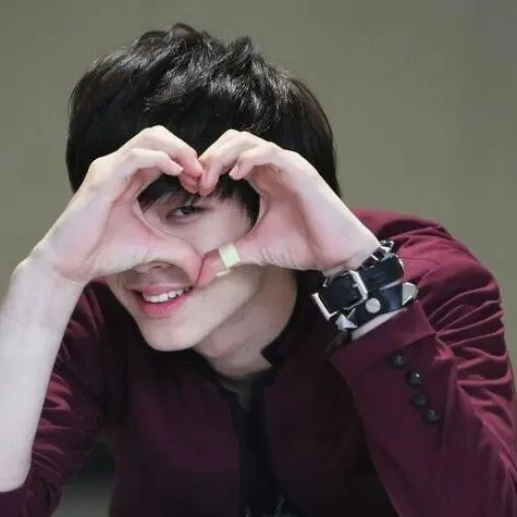 ilike_yook의 오늘은(적을땐그랫음)성재의생일입니다