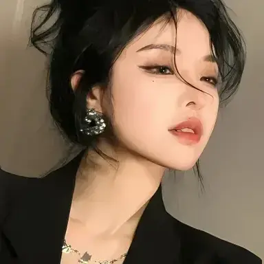 Profile image of Seraphina