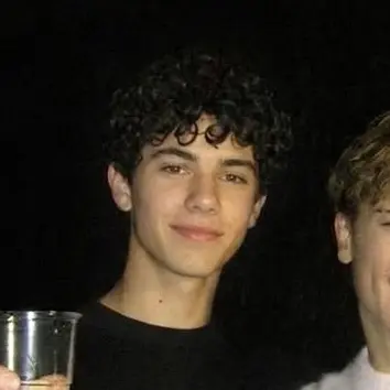 Profile image of Louie Elliott