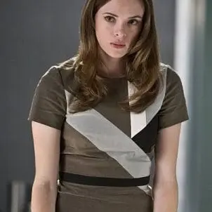 Profile image of Caitlin Snow