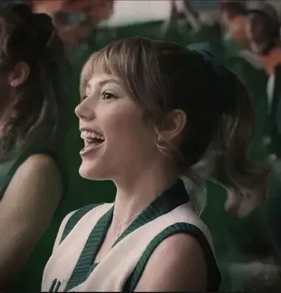 PortlyBatik7954의 Chrissy Cunningham