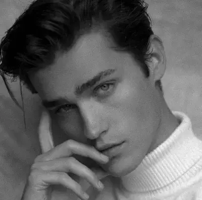 DourFile8755의 Landon King