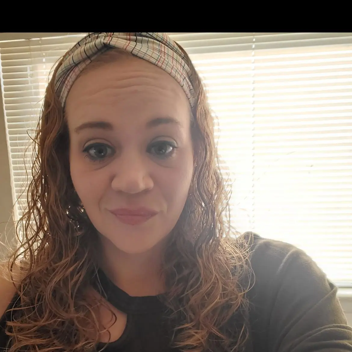 PoliteFog3990의 Tears and Temptation