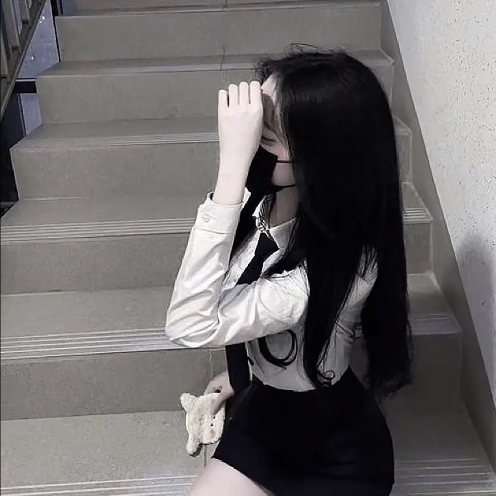 ToughBadge2662의 친누나들