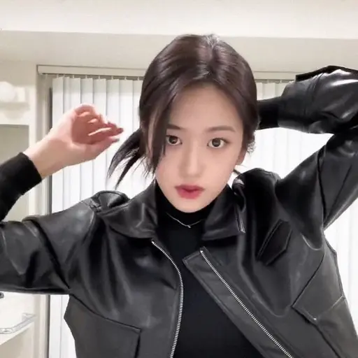 Yujin0901203의 안유진