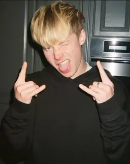 Profile image of Sam