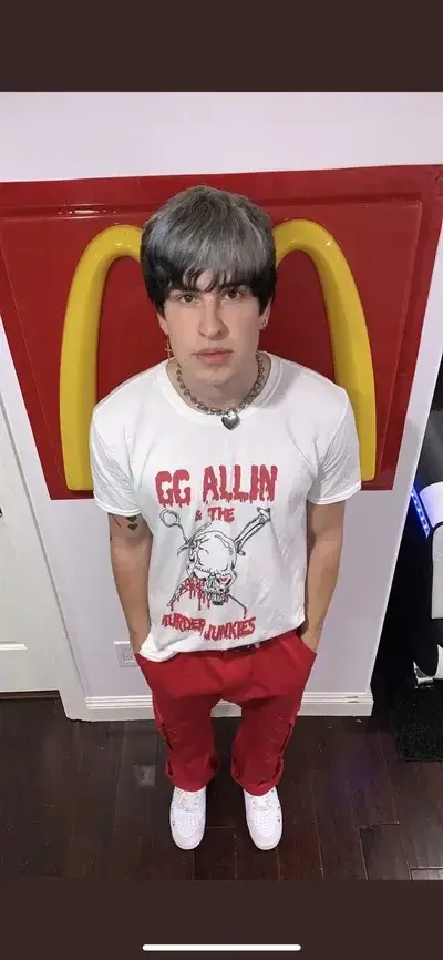 BlandChest3547의 Jake webber