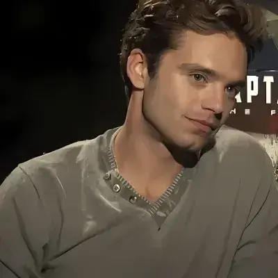 SalmonXerus5631의 Sebastian Stan