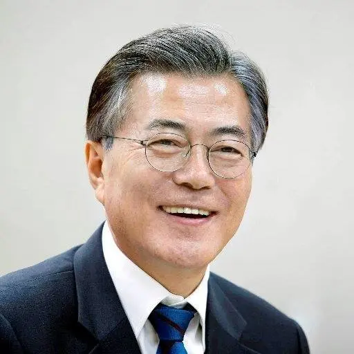 SpikyBaby2128의 문재인