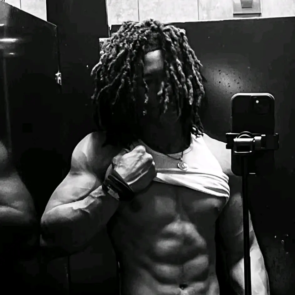 NarrowRing7342의 Dreadhead Husband