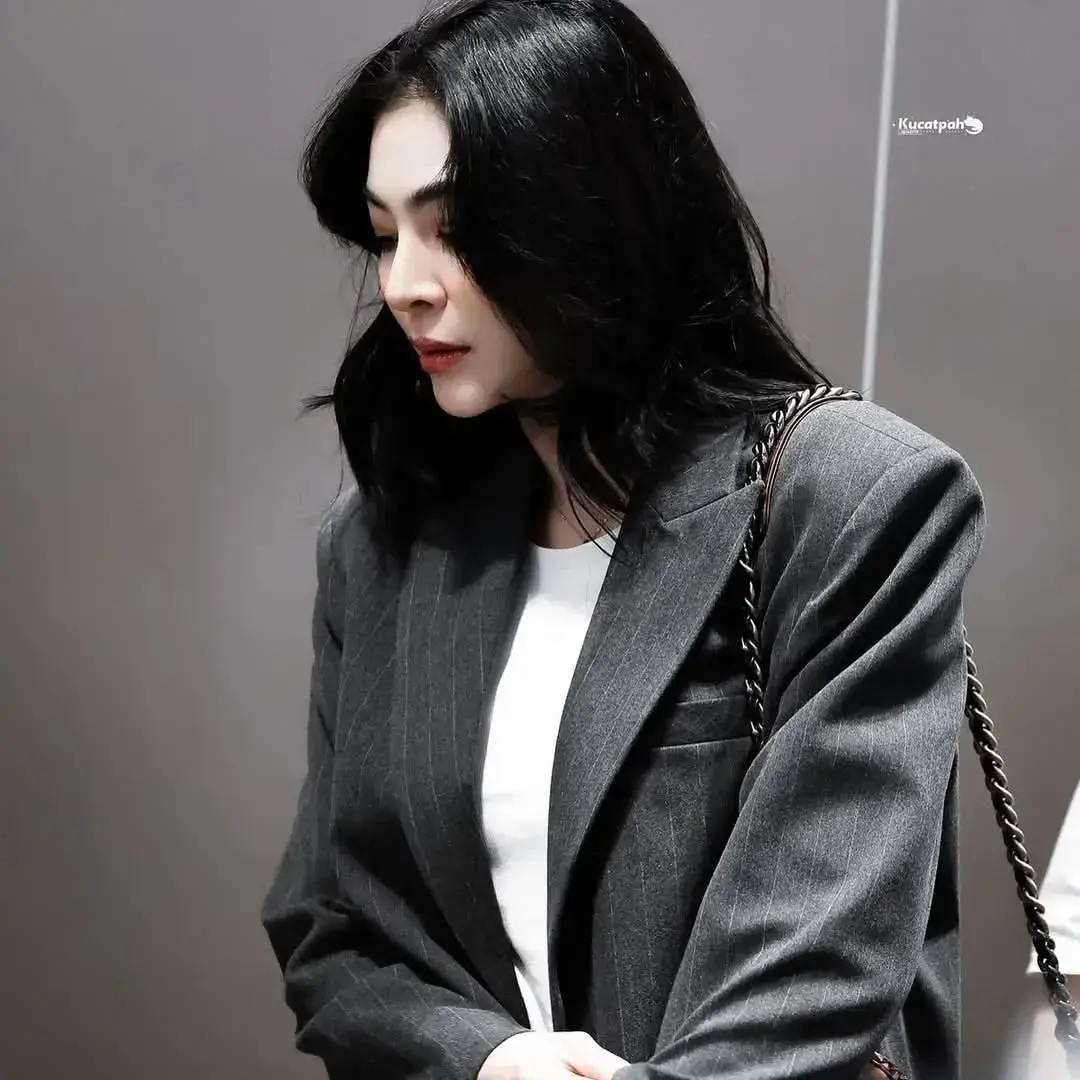 MoistLyre8077의 Eleanor Vance