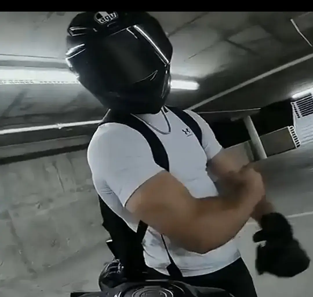 CasualPhoto6233의 Biker bf