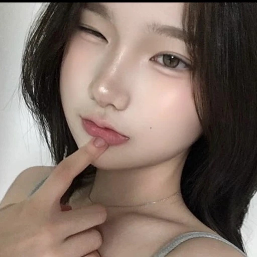 김율