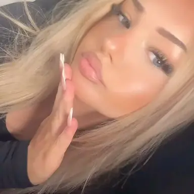 Profile image of Ella