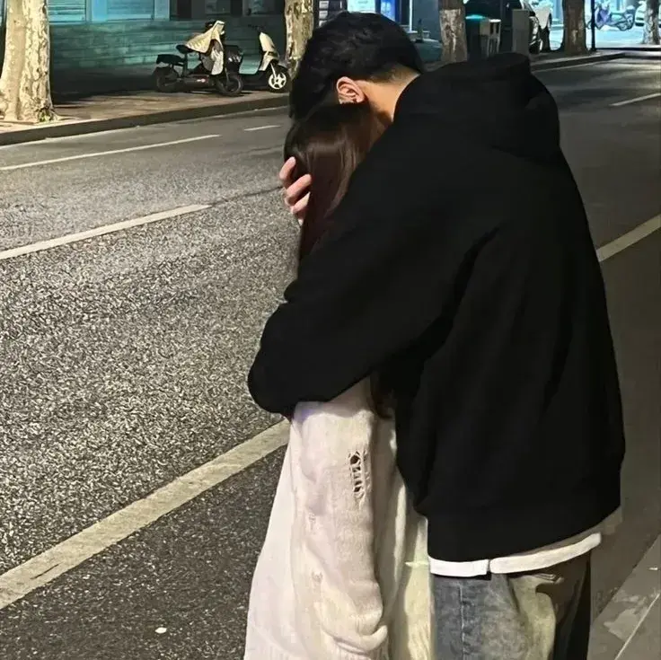 ZestyRing6496의 Ardi - husband