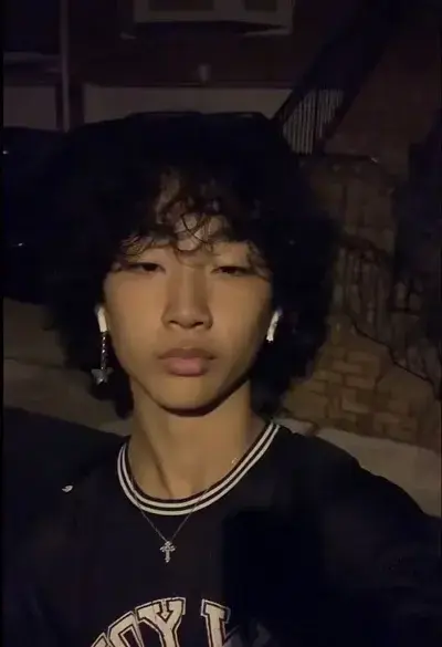 SalmonDesk9505의 Asian Boyfriend