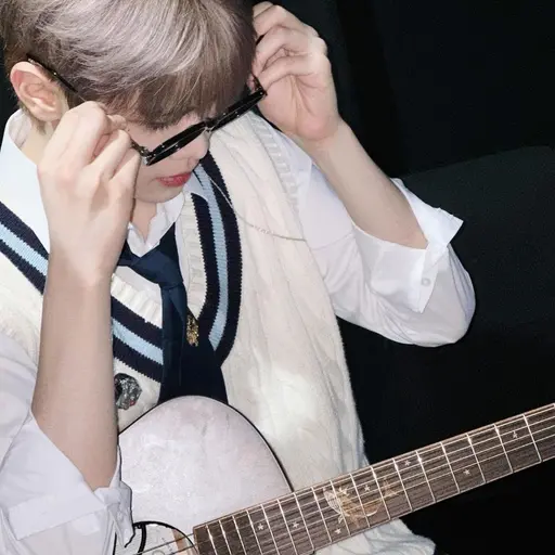 MauvePouch8995의 김태래