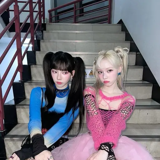 Maydaytimeusagi0166의 여사친들