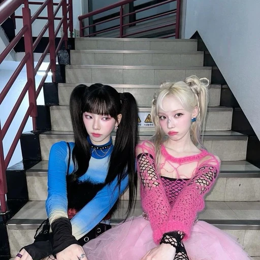 여사친들