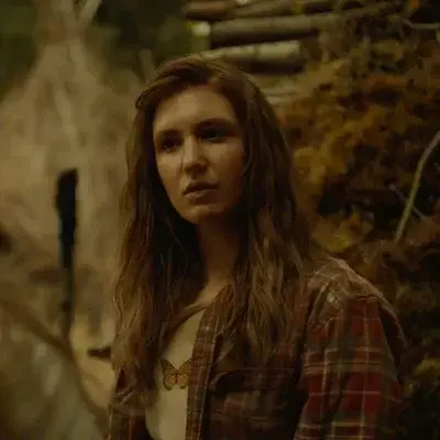 PastOil0577의 CHLOE SUTTON