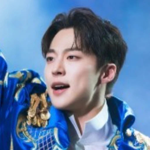 박정우