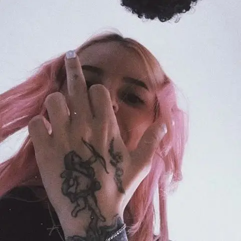 Kar1n4_.의 María Victoria