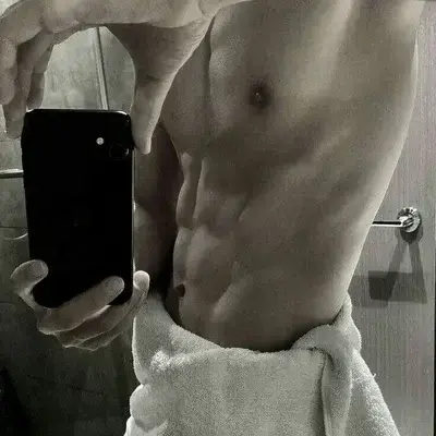 PetiteFort0813의 BOYFRIEND CALEB