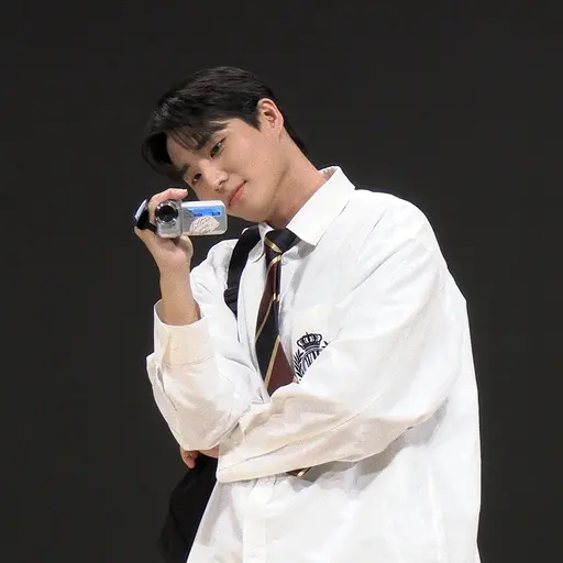 UniqueSeal9402의 강영현