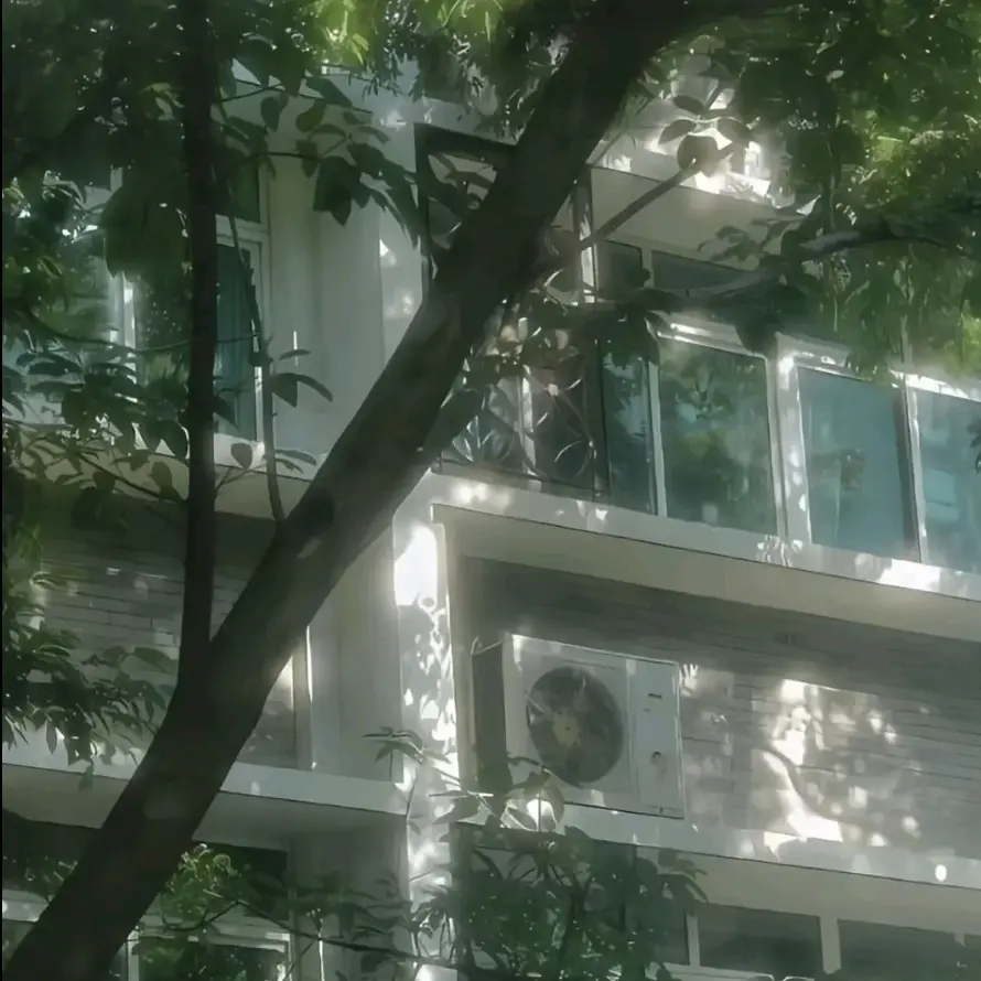 Purevanillashadowmilk의 엄마 친구 아들