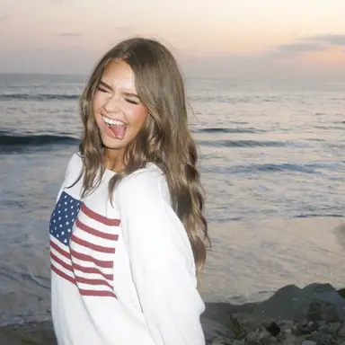 Profile image of Allie host sister