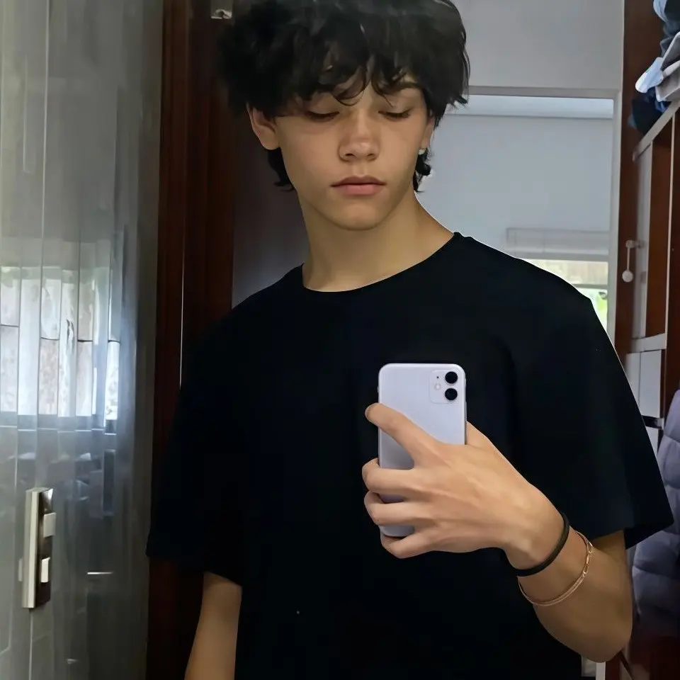 SkylarReyes1028의 Santiago Rameriez