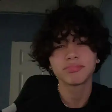 Marinalanah의 Your clingy boyfriend