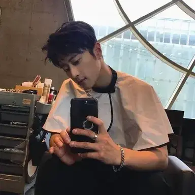 Profile image of Min-jun