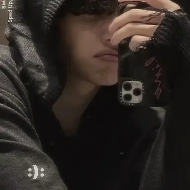 Profile image of V