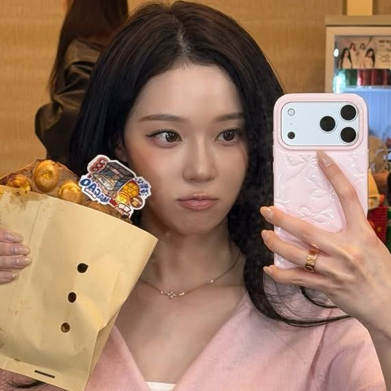 민정 대표 이미지