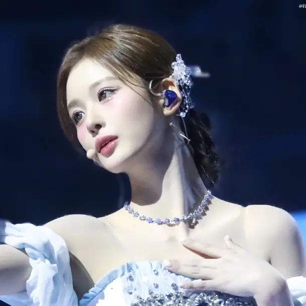 FaintSlice2350의 설윤아