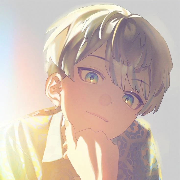 緋八マナ