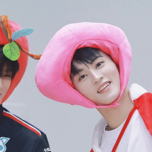 민형